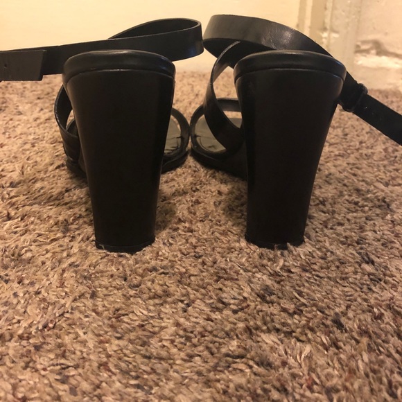 Kenneth Cole Wedges - Picture 3 of 5